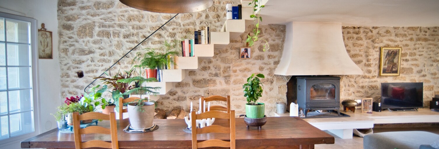 Maison 8 Pièces 170 m² à vendre à Saint-Siffret (30700)