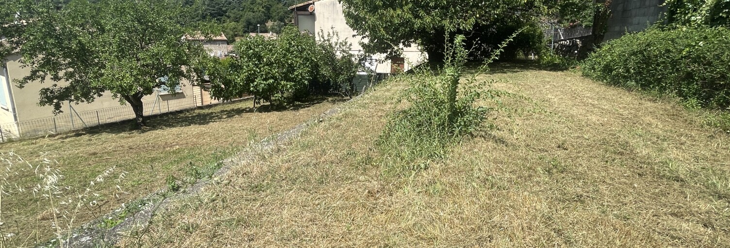 Terrain  737 m² à vendre à Vals-les-Bains (07600)
