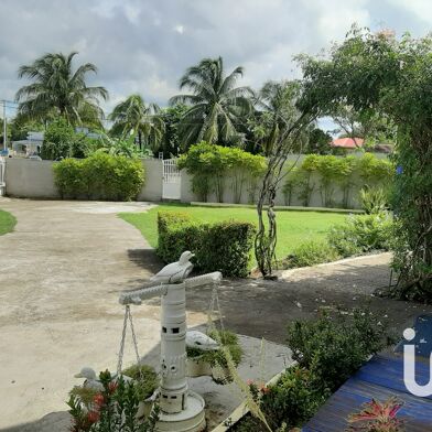 Maison 5 pièces 2200 €