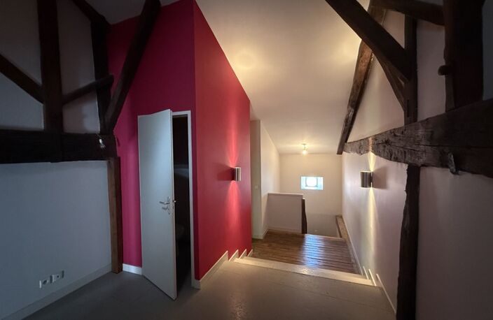 Maison de ville de 7 pièces principales — photo 2