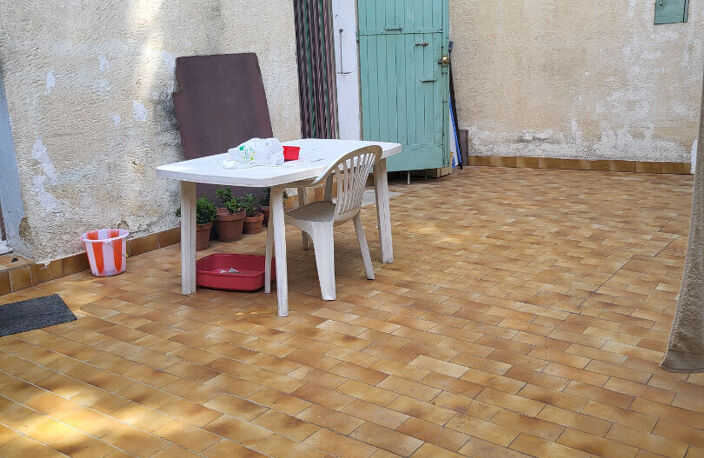 Maison Avignon 2 pièce(s) 39.90 m2 avec cour intérieure et grand garage, à deux pas des remparts — photo 5