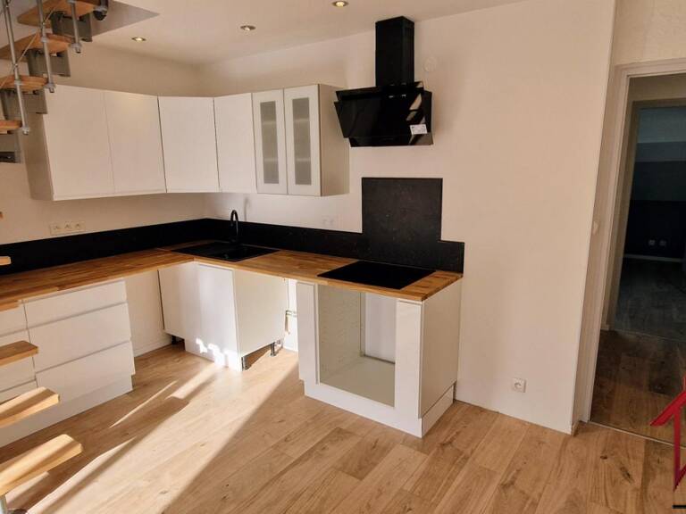2 logements / 121m2 : Duplex T4 + RDC aménagé en appartement — photo 1