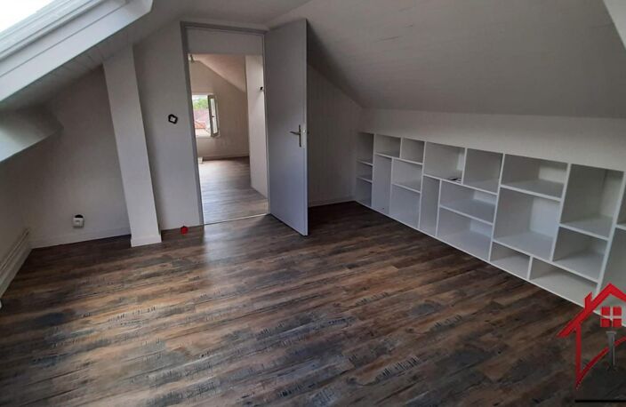 2 logements / 121m2 : Duplex T4 + RDC aménagé en appartement — photo 2