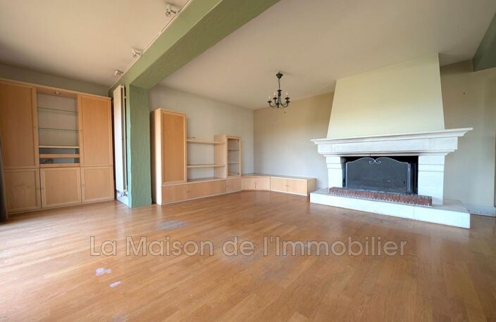 Pavillon + bureau indépendant + Sous-sol + Double garage — photo 4