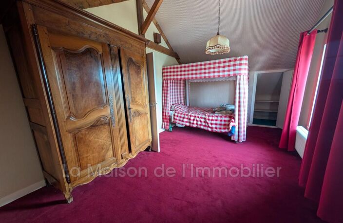 Pavillon + bureau indépendant + Sous-sol + Double garage — photo 5