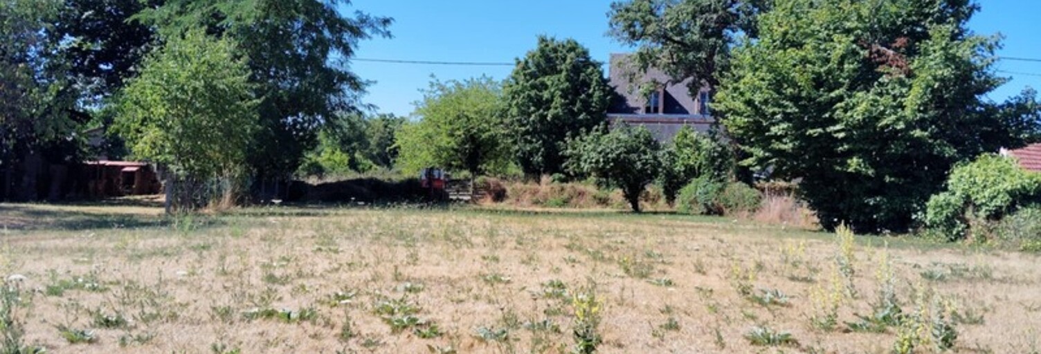 Terrain  605 m² à vendre à Vallon-en-Sully (03190)