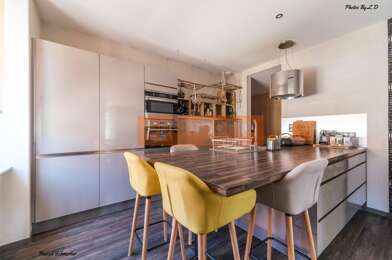 Appartement 5 pièces 285000 €