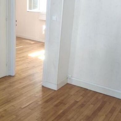 Appartement 3 pièces 700 €