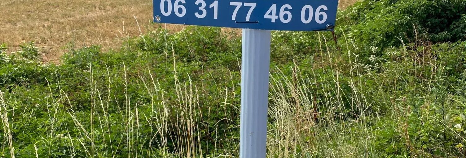 Terrain  704 m² à vendre à Saint-Christol (07160)