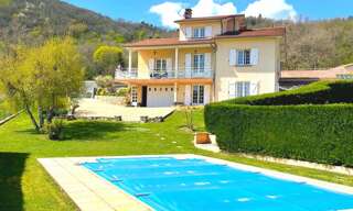 Maison  192 m² à louer à Enval (63530)