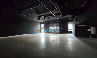 Local industriel  494 m² à louer à Ivry-sur-Seine (94200)