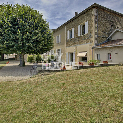 Maison 18 pièces 990000 €