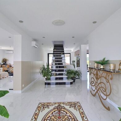 Maison 7 pièces 699000 €