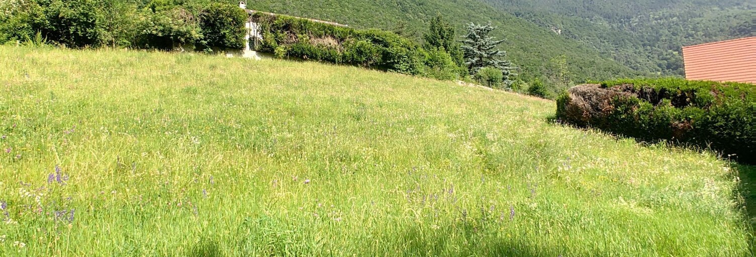 Terrain  1805 m² à vendre à Saint-Marcel (73600)