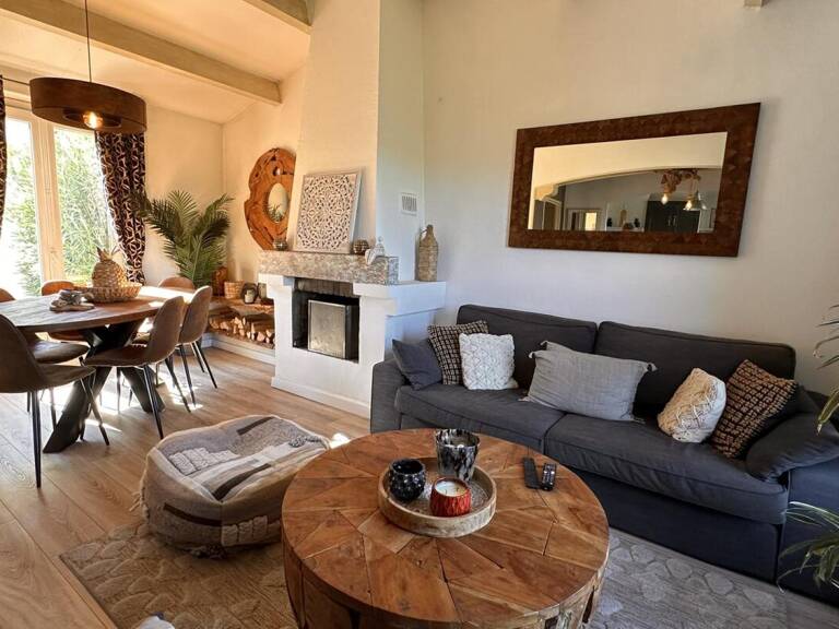AGRÉABLE MAISON DE VILLAGE AVEC TERRASSE. — photo 1