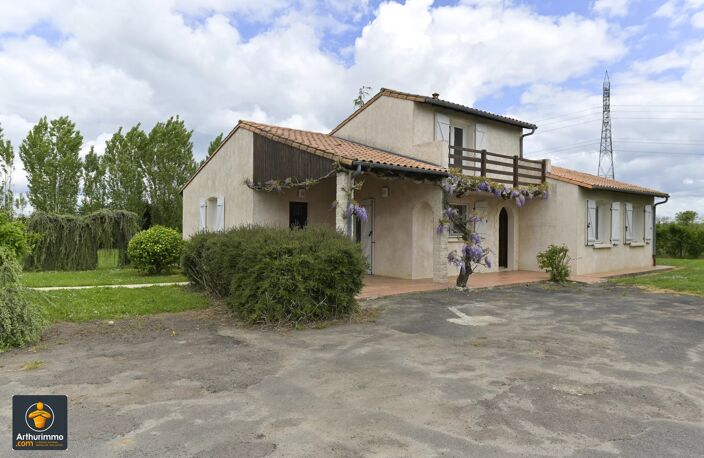 Maison à louer de 135m² à Fressines — photo 2