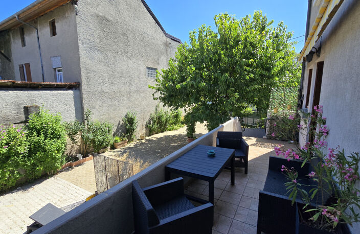 Plein coeur de Pontcharra à saisir rapidement — photo 3
