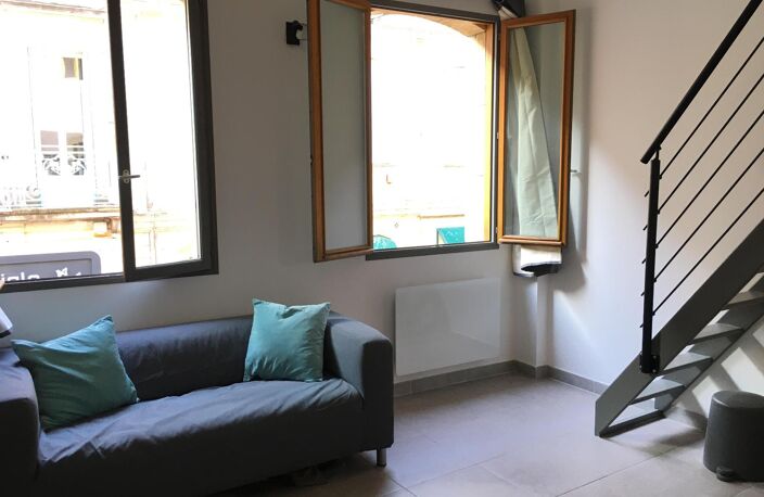 Location appartement 1 pièce 18 m² à Salon-de-Provence (13300) — photo 3