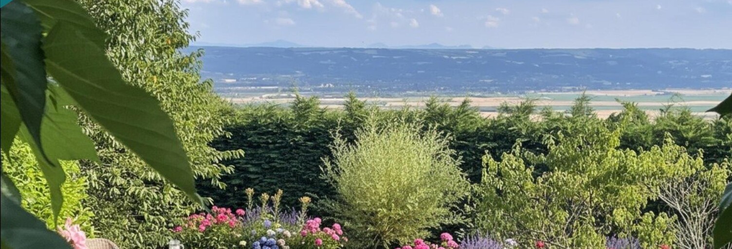 Maison 9 Pièces 220 m² à vendre à Saint-Étienne-de-Saint-Geoirs (38590)