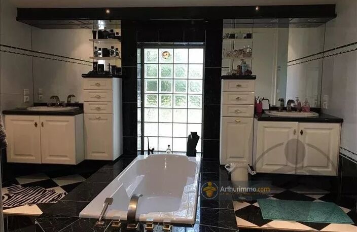 Bien vendu : Maison 190 m² Saint-Hilaire-de-Riez (85270) — photo 5