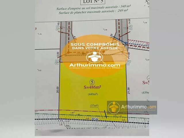 TERRAIN CONSTRUCTIBLE — photo du bien