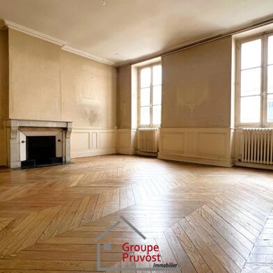 Appartement 9 pièces 299000 €