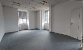 Bureau 7 Pièces 273 m² à louer à Strasbourg (67000)