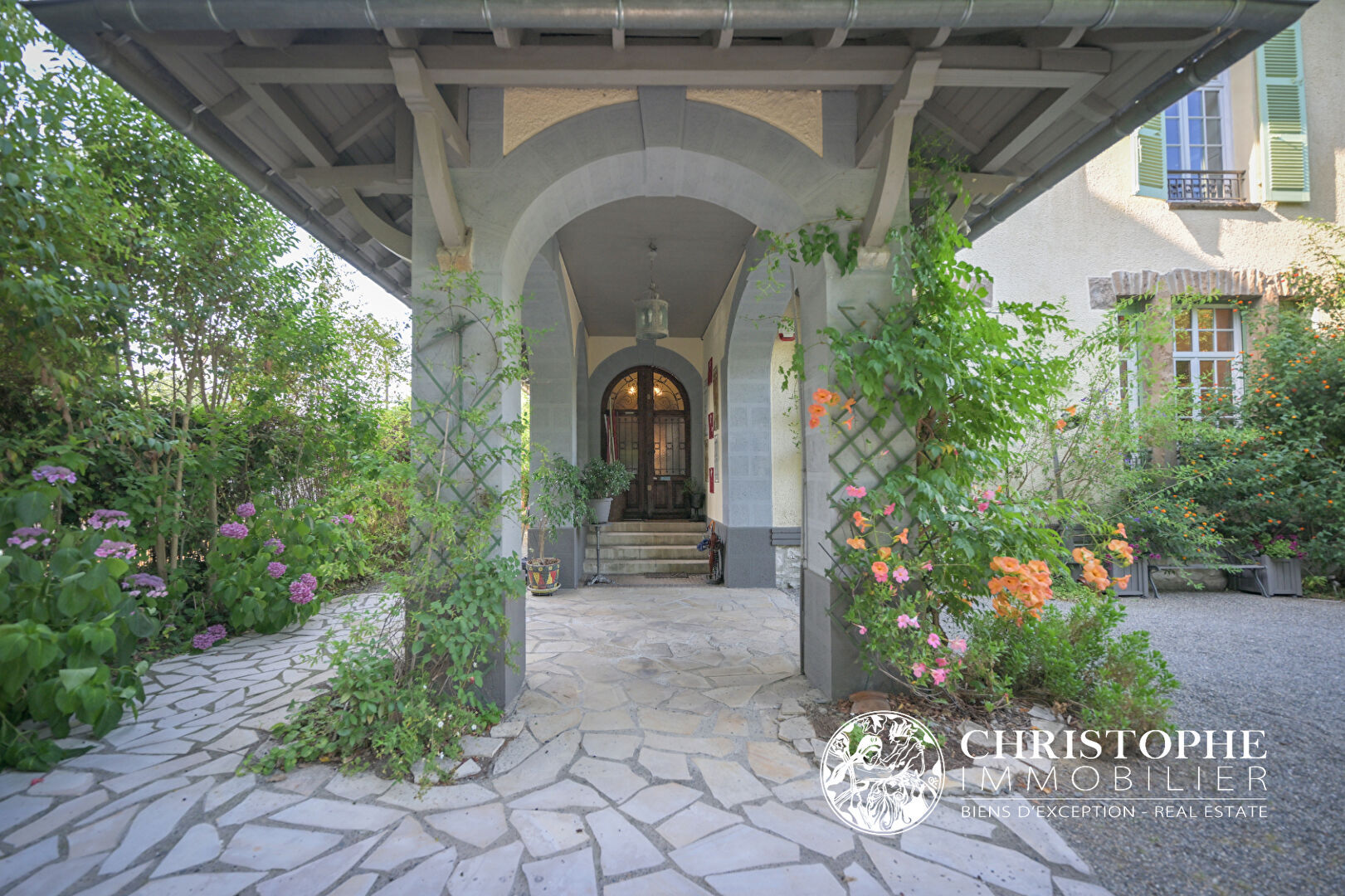 Villa / Maison  T10 à vendre Pau 64000