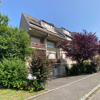 Appartement 4 pièces 141000 €