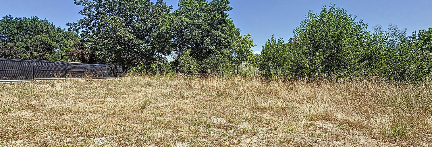 Terrain  609 m² à vendre à Léognan (33850)