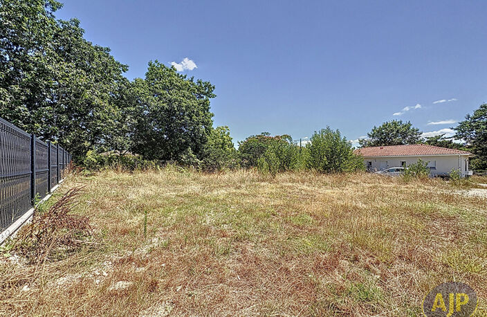 Terrain Leognan 609 m2 — photo 3