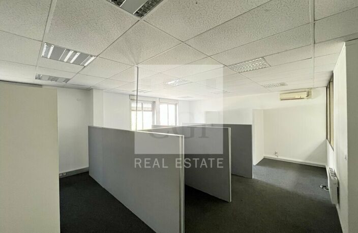 BUREAUX à LOUER — photo 3