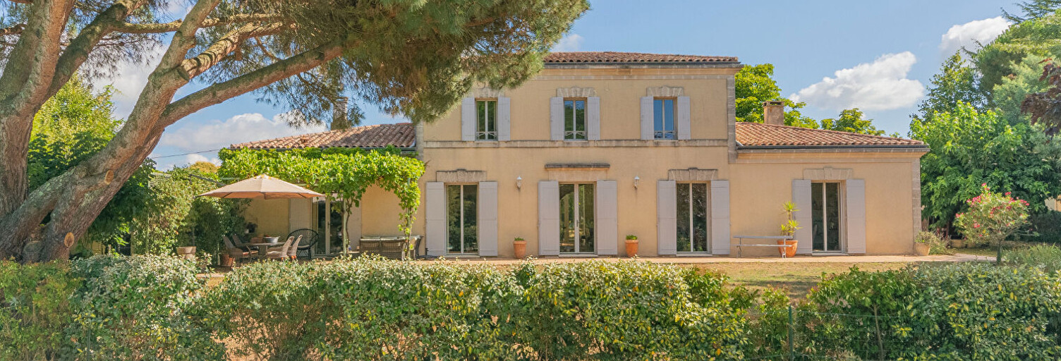 Maison 8 Pièces 268 m² à vendre à Carbon-Blanc (33560)