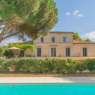 Maison 8 pièces 869000 €