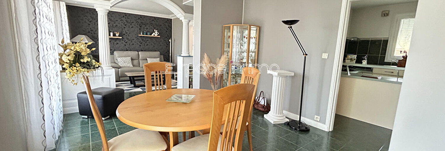 Maison 5 Pièces 113 m² à vendre à Eslettes (76710)