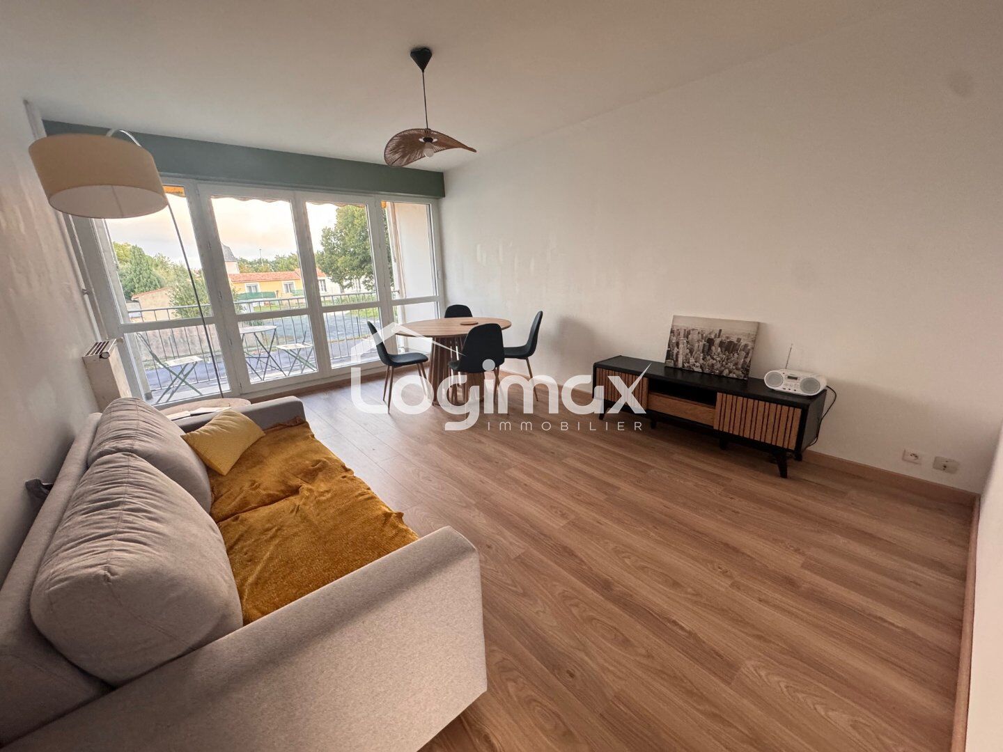 Appartement  T3 à louer Rochelle (La) 17000