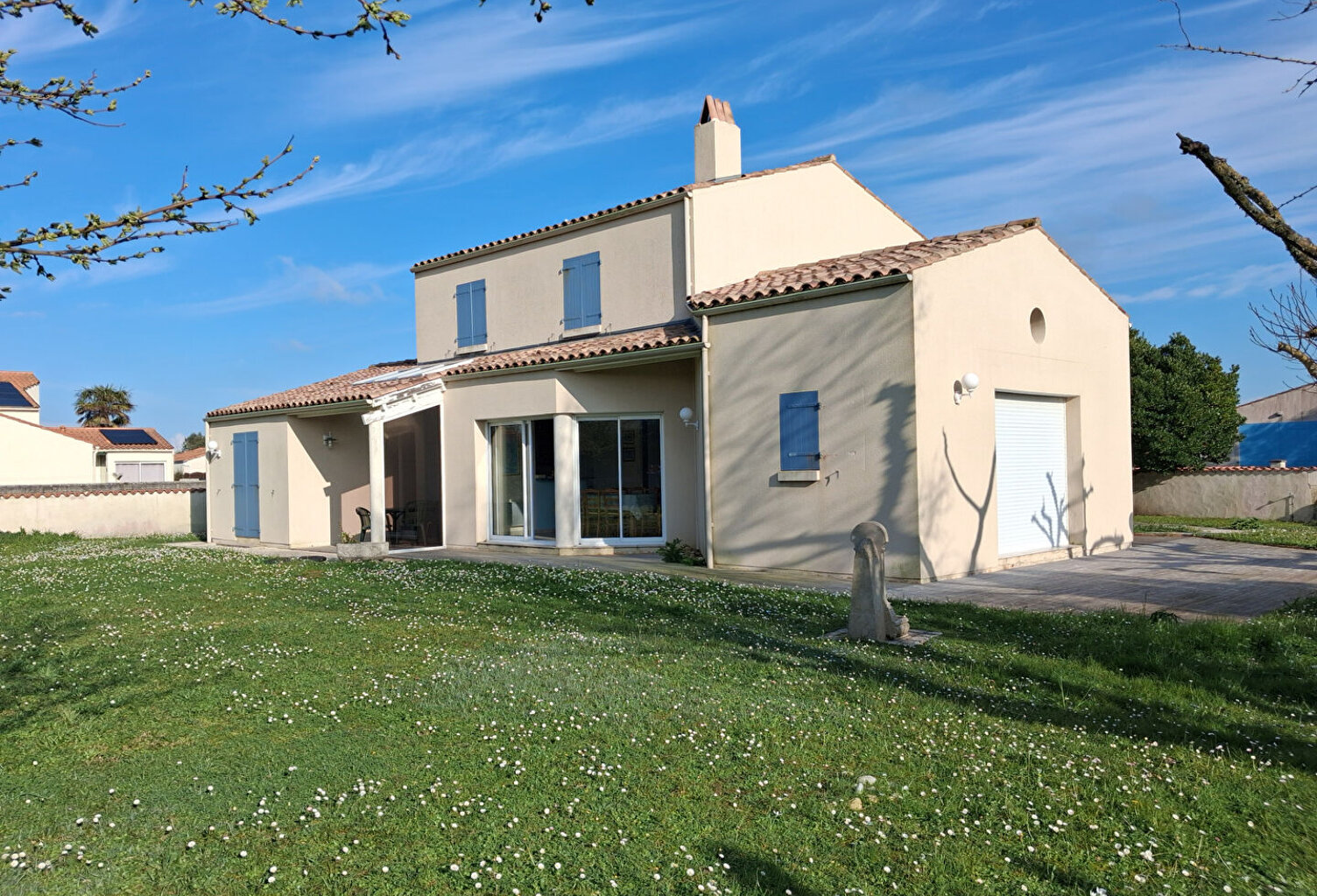 À quelques pas de la plage de Matha - Grande maison familiale au calme, au coeur du village — photo 1