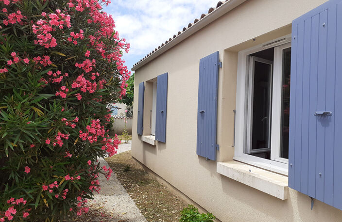 À quelques pas de la plage de Matha - Grande maison familiale au calme, au coeur du village — photo 2