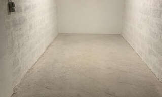 Garage  12 m² à louer à Marseille 8 (13008)