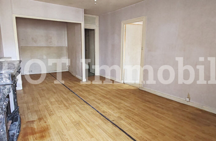 immeuble d'habitation et commercial — photo 4