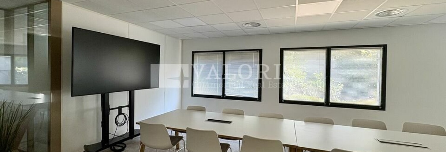 Bureau  6300 m² à louer à Lyon 8 (69008)