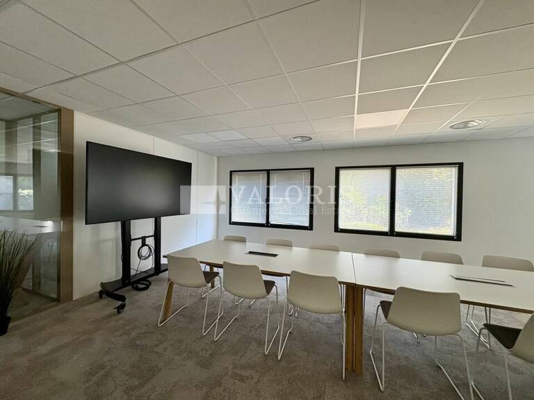 BUREAUX à LOUER — photo 1