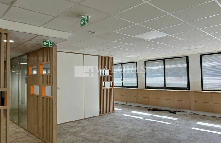 BUREAUX à LOUER — photo 3