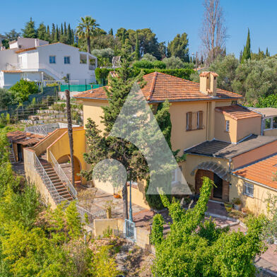 Maison 6 pièces 870000 €