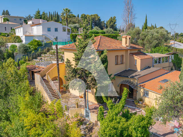 Villa de Caractère 228 m²  Secteur Bellet  Terrain 1 700 m² — photo du bien