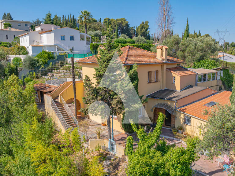 Villa de Caractère 228 m²  Secteur Bellet  Terrain 1 700 m² — photo 1