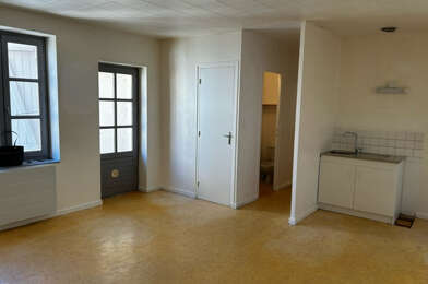 Appartement 3 pièces 590 €