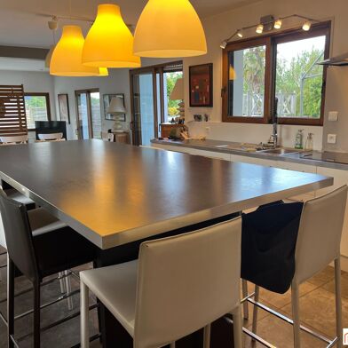 Maison 8 pièces 770900 €