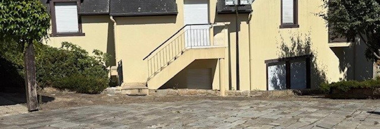 Immeuble  230 m² à vendre à Le Mené (22330)