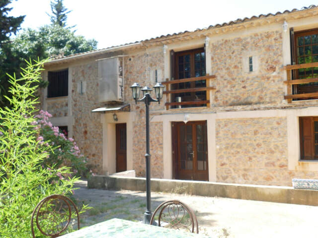 Ancien chai viticole rénové   240 m2 habitables   Parcelle d — photo du bien